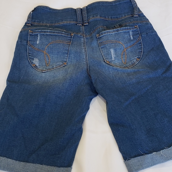 Midrise bermuda shorts - Picture 4 of 5